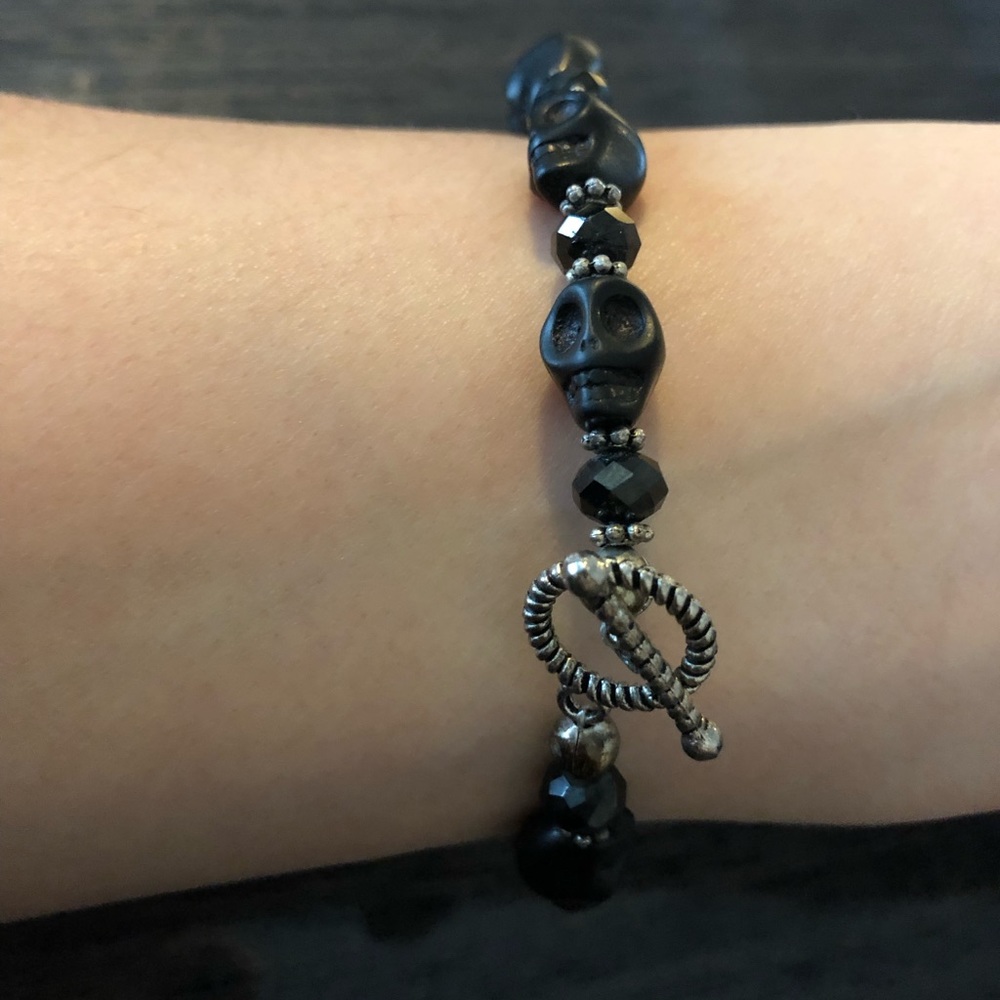 Black skull bracelet
